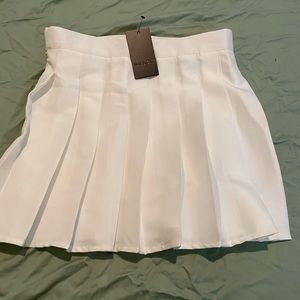 Cute pleaded skirt